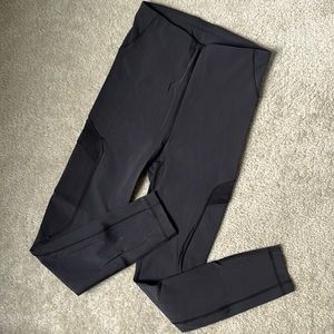 Never worn size 4 lululemon hiking leggings